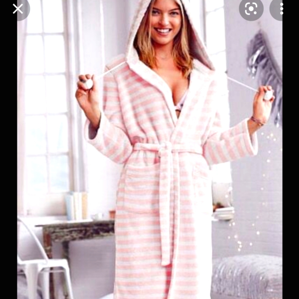 Victoria's Secret Hooded Long Cozy Robe, Medium, New